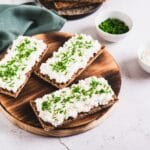 Homemade,Crispy,Rye,Bread,With,Cottage,Cheese,And,Green,Onions