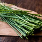 Fresh,Chives,/,Siniklav,Or,Frenk,Sogani,On,Wooden,Surface.